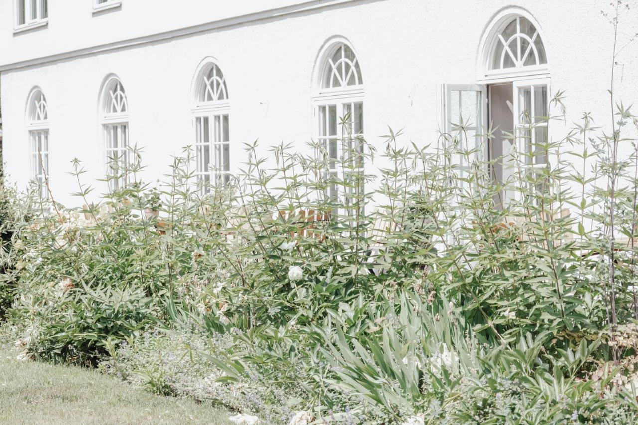 Blommenhof Hotel Nyköping Extérieur photo